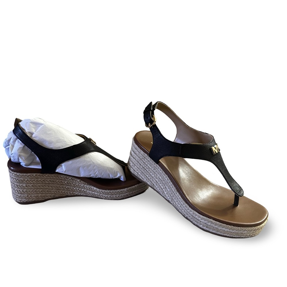 Women shoes/Michael Kors/Black/size 6.5 M